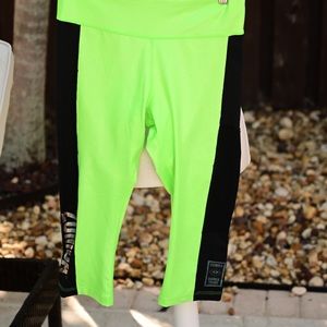 Like new zumba cropped Leggings